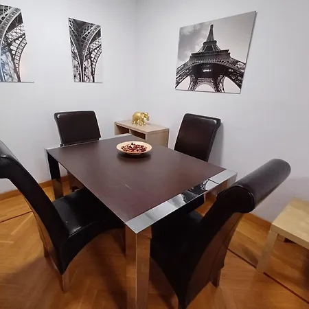 Tartiere Apartment